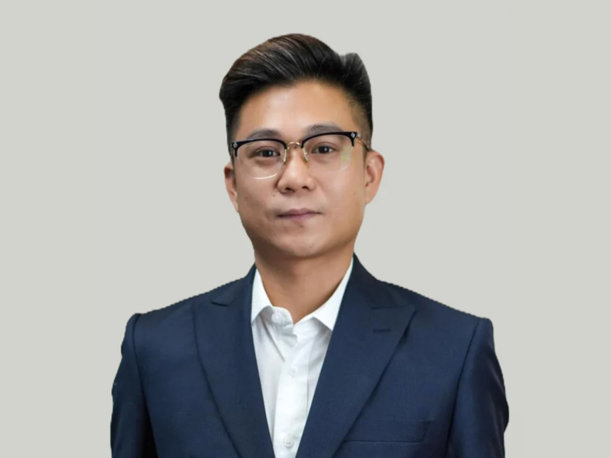 Portrait of Su YiBeng
